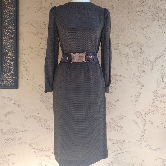 Vintage - Albert Nipon Brown and Black Chevron Silk Tunic & Skirt Set - Picture 8 of 15